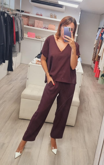 Completo minimal bordeaux con top e pantalone