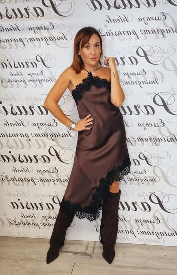 Abito TensioneIn in Satin con Dettagli in Pizzo
