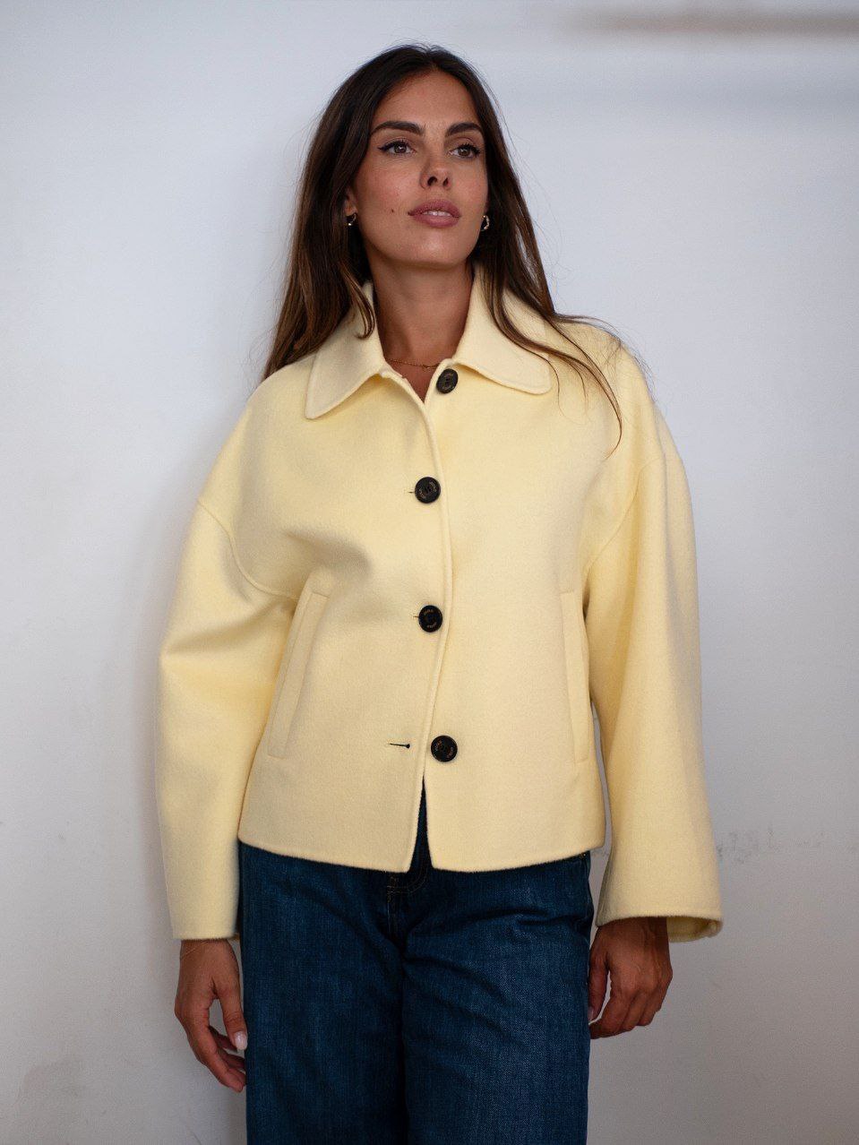 Cappotto Corto Giallo e Nero Vicolo